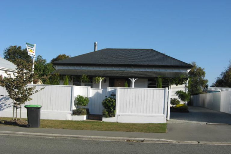 Photo of property in 16 Raymond Street, West End, Timaru, 7910