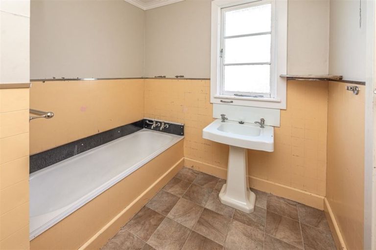 Photo of property in 33 Abbot Street, Gonville, Whanganui, 4501