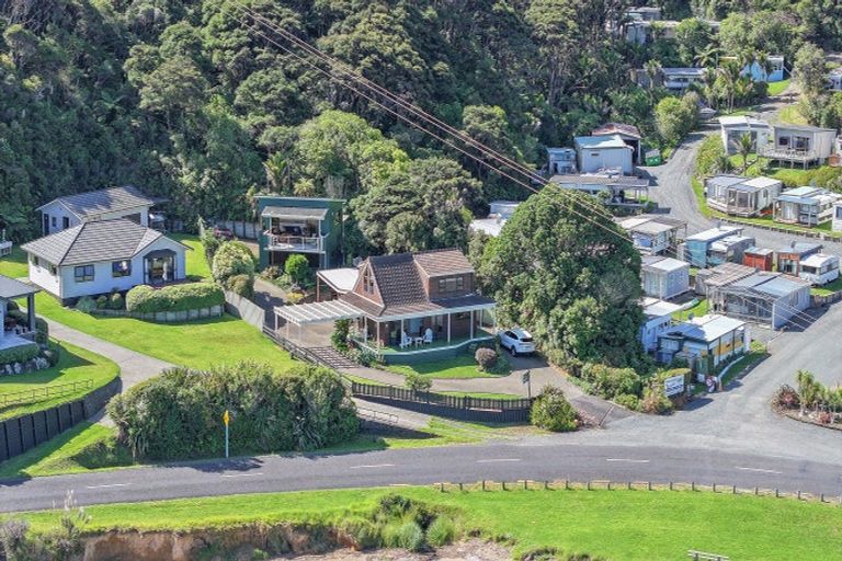 Photo of property in 442 Colville Road, Coromandel, 3584