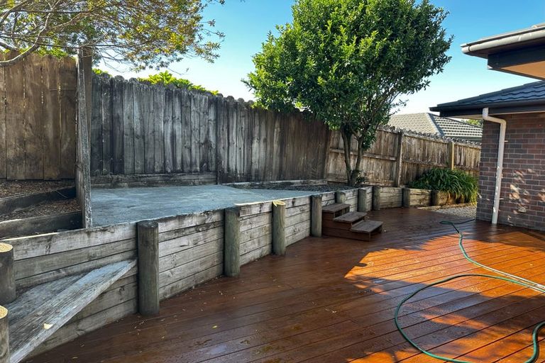 Photo of property in 13 Les Fisher Place, Pukekohe, 2120