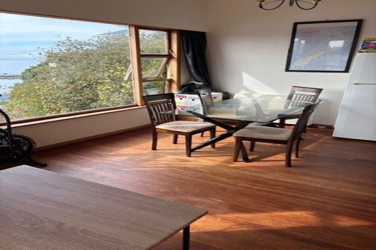 Photo of property in 37 Milne Terrace, Island Bay, Wellington, 6023