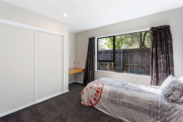 Photo of property in 2/15 Jocelyn Street, Casebrook, Christchurch, 8051
