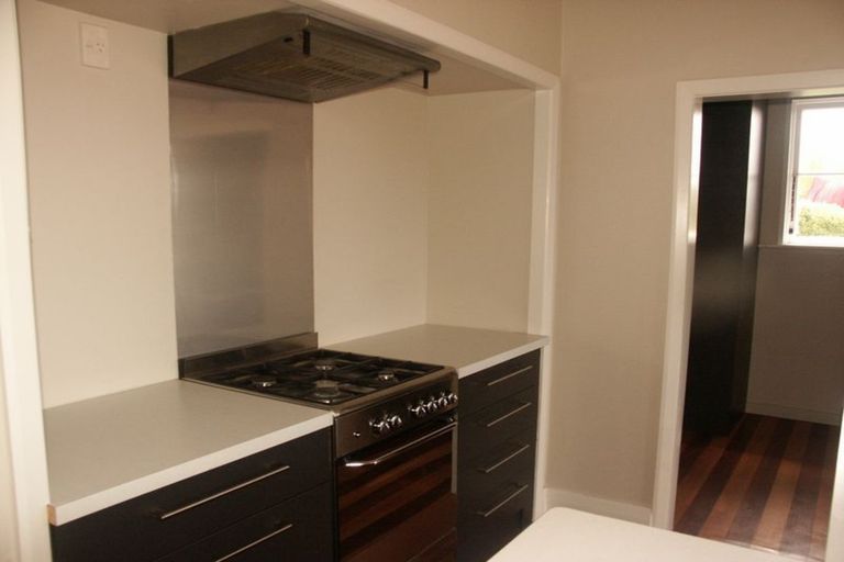 Photo of property in 58 Middleton Road, Kew, Dunedin, 9012