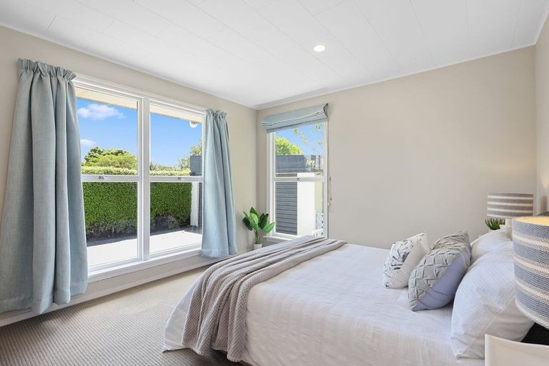 Photo of property in 16 Hounslow Street, Ilam, Christchurch, 8041