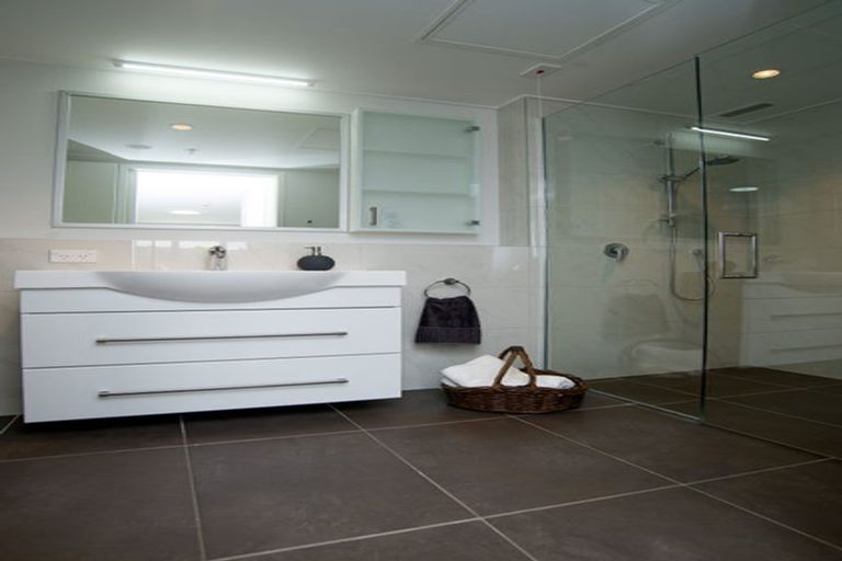 Photo of property in Woburn Apartments, 61 Wai-iti Crescent, Woburn, Lower Hutt, 5010