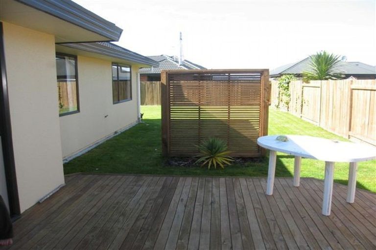 Photo of property in 8 Boston Parade, Kelvin Grove, Palmerston North, 4414