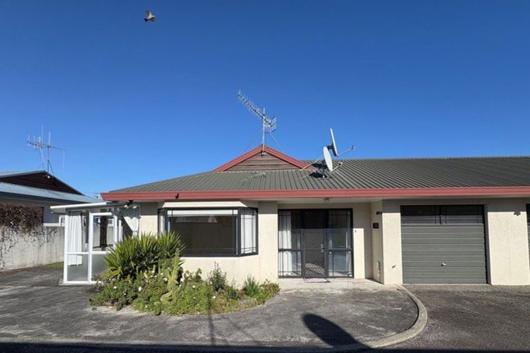 Photo of property in 103 Winchester Street, Levin, 5510