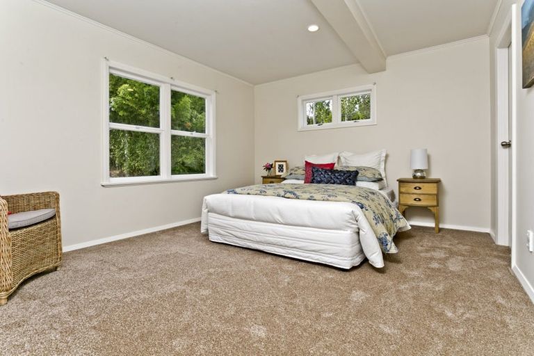 Photo of property in 1/221 Lake Road, Belmont, Auckland, 0622