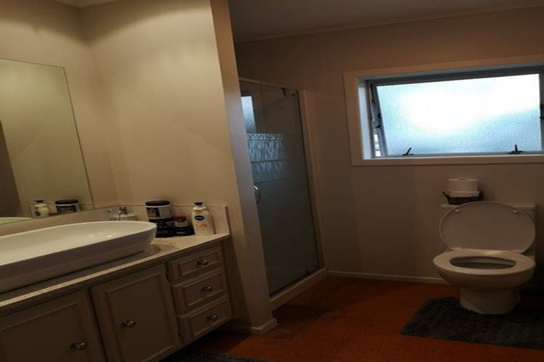 Photo of property in 2 Carrington Avenue, Hillcrest, Hamilton, 3216