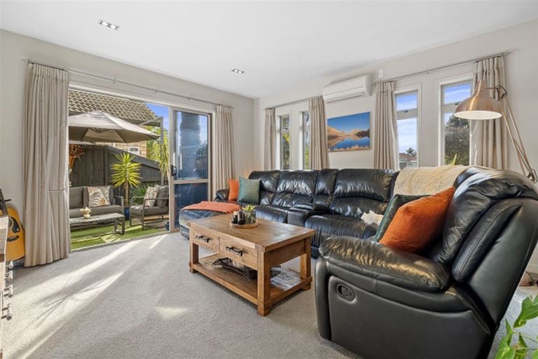 Photo of property in 32 Tomika Crescent, Papamoa Beach, Papamoa, 3118