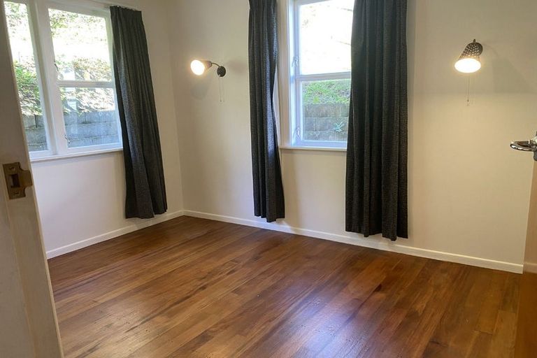 Photo of property in 28 Papakowhai Road, Papakowhai, Porirua, 5024