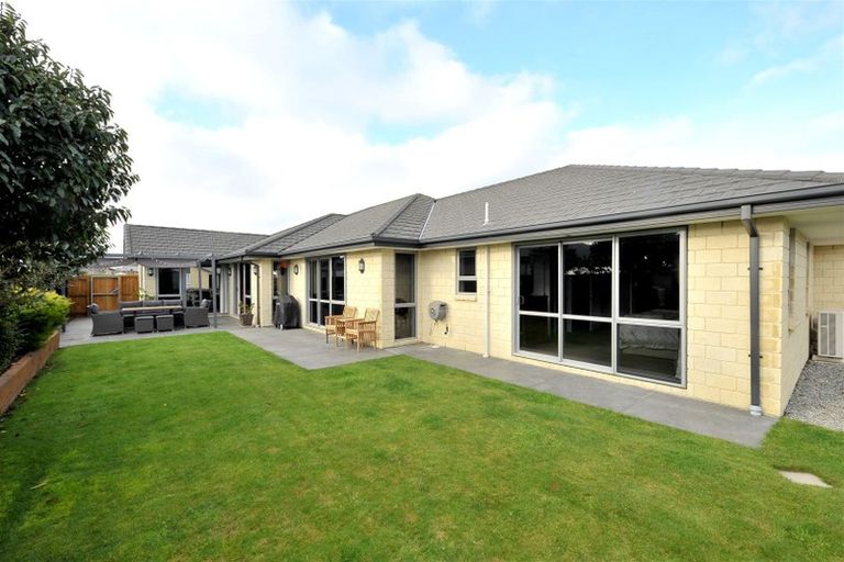 Photo of property in 34 Mariposa Crescent, Aidanfield, Christchurch, 8025