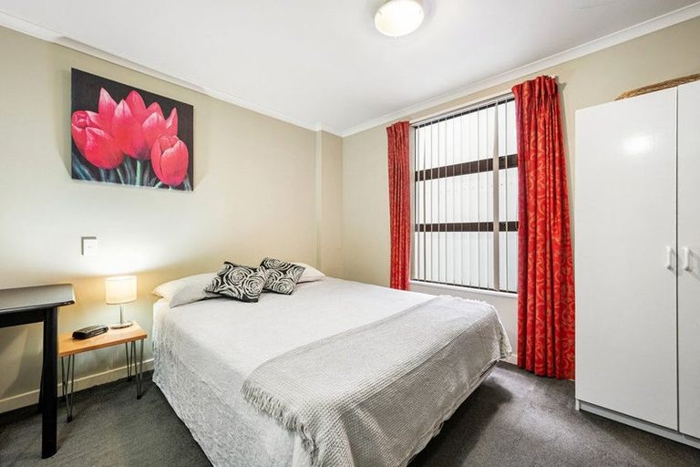 Photo of property in Aitken Street Apartments, 703/5 Aitken Street, Thorndon, Wellington, 6011