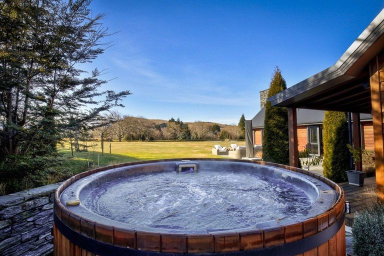 Photo of property in 20 Wellswood Way, Lower Shotover, Queenstown, 9371
