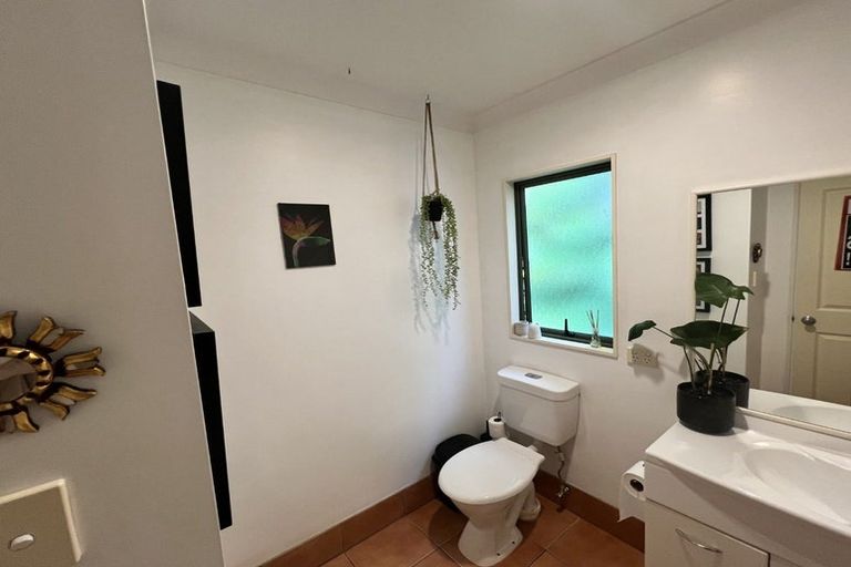 Photo of property in 62b Arran Road, Browns Bay, Auckland, 0630