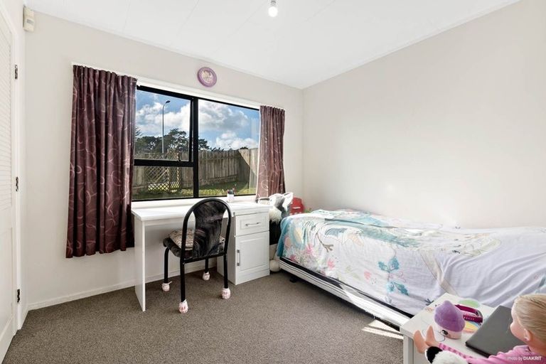 Photo of property in 40 Anne Mclean Drive, Bayview, Auckland, 0629