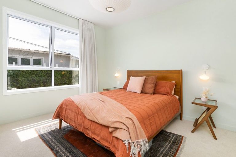 Photo of property in 8 Woodville Street, Edgeware, Christchurch, 8013