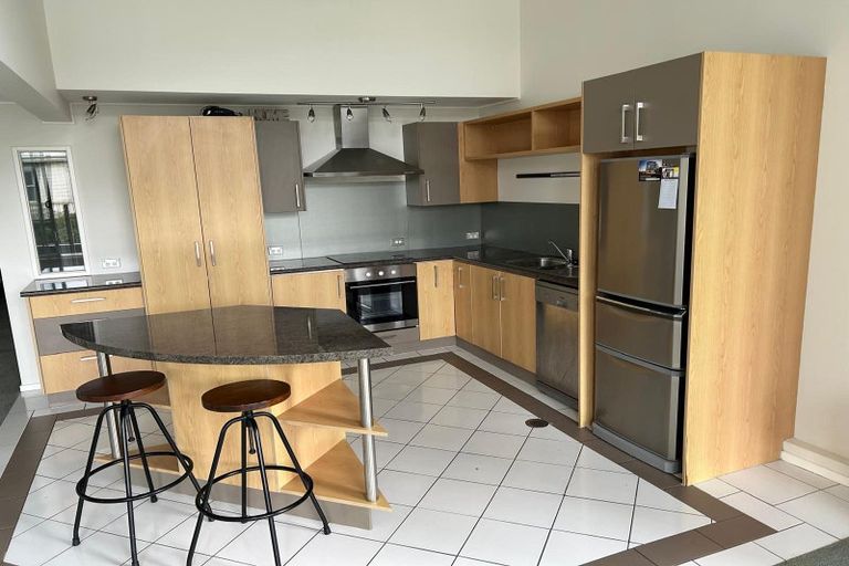 Photo of property in Stadium Garden Flats, 314/107 Thorndon Quay, Pipitea, Wellington, 6011