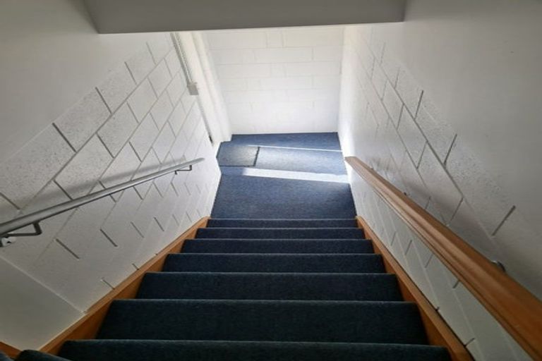 Photo of property in 2/7 Division Street, Riccarton, Christchurch, 8041