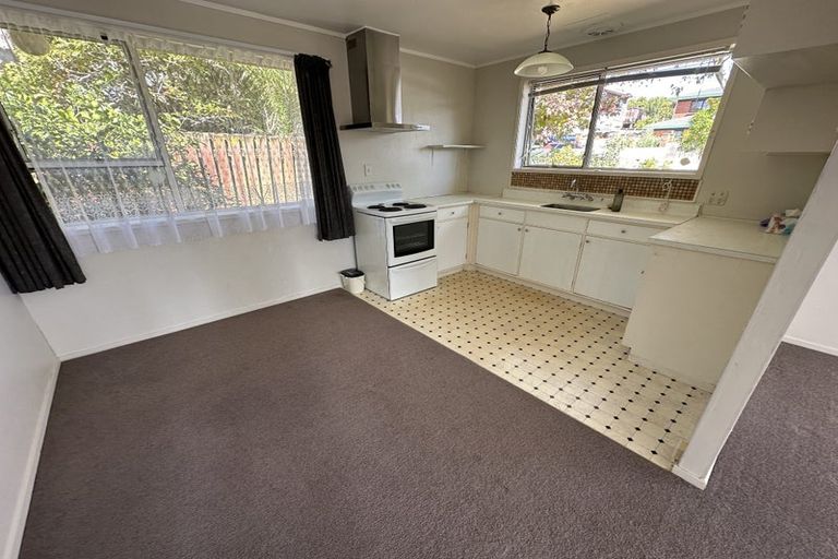 Photo of property in 1/4 Aylmer Court, Eastern Beach, Auckland, 2012