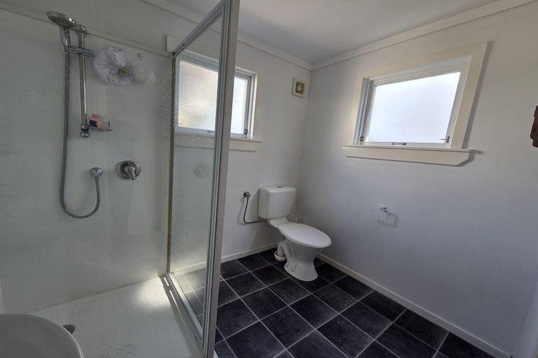 Photo of property in 2 Chaucer Road, Hospital Hill, Napier, 4110