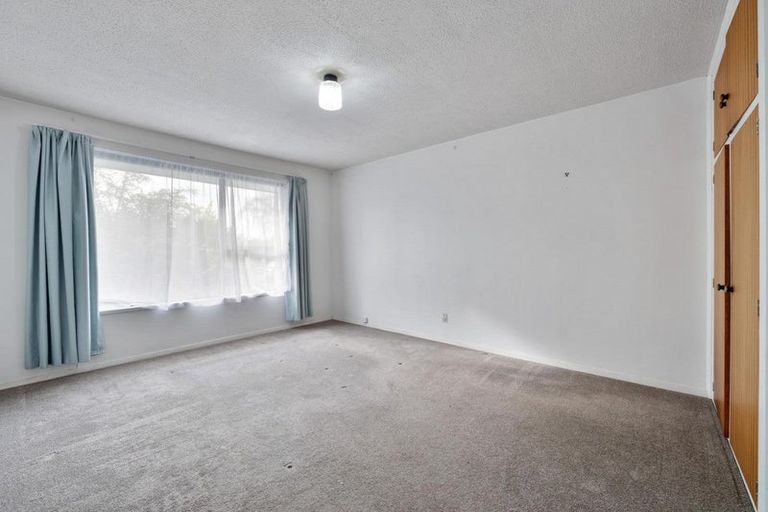 Photo of property in 1/2 Castile Place, Belfast, Christchurch, 8051