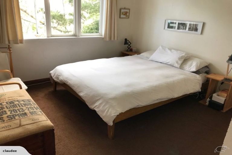 Photo of property in 1/12 Te Anau Avenue, Hataitai, Wellington, 6021