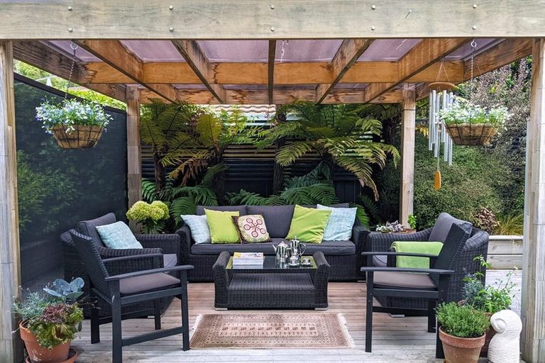 Photo of property in 24 Augusta Street, Redcliffs, Christchurch, 8081