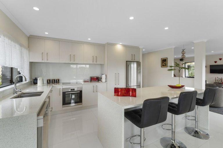 Photo of property in 6 Moy Place, Otaki, 5512