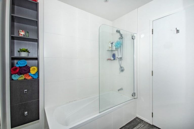 Photo of property in 30 Fairway Drive, Te Kamo, Whangarei, 0112