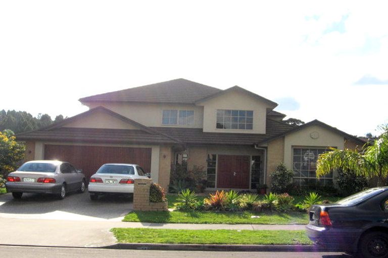 Photo of property in 186 Charles Prevost Drive, The Gardens, Auckland, 2105