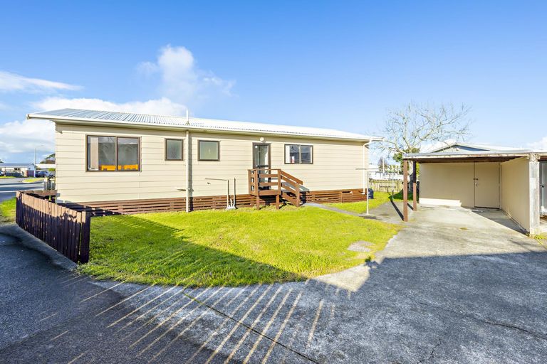 Photo of property in 1/19 Templeton Place, Clendon Park, Auckland, 2103