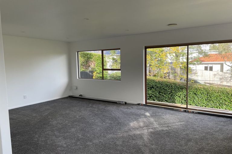 Photo of property in 1/43 Seaton Road, Murrays Bay, Auckland, 0630