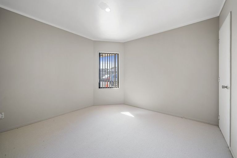 Photo of property in 1/25 Oratu Place, Manurewa, Auckland, 2102