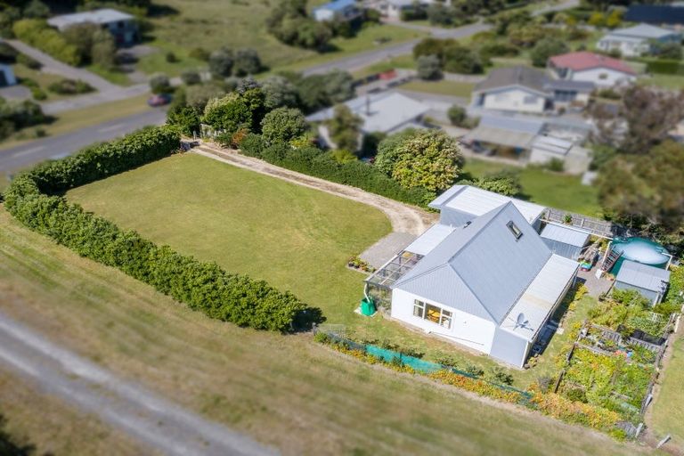 Photo of property in 95 Lake Ferry Road, Lake Ferry, Featherston, 5772