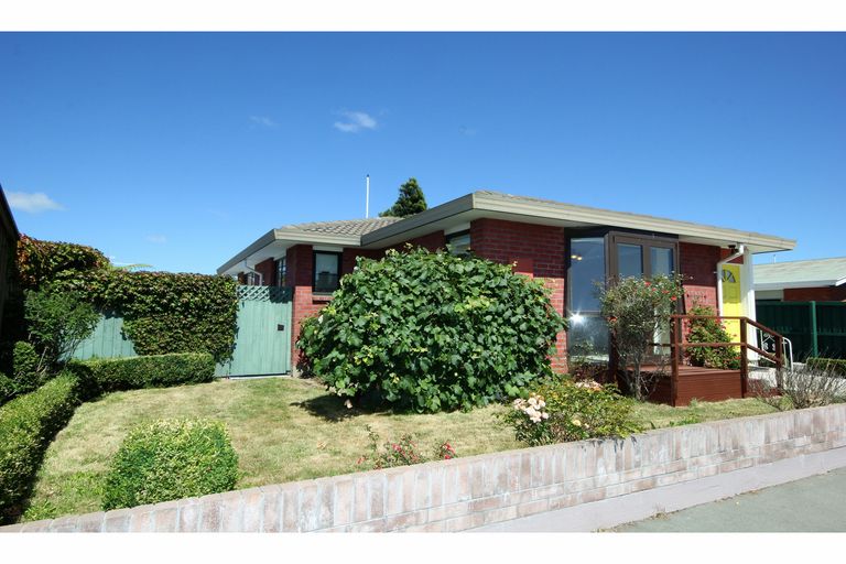 Photo of property in 2/1 Dellow Place, Spreydon, Christchurch, 8024