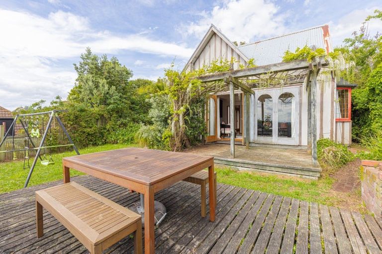 Photo of property in 17 Putiki Drive, Durie Hill, Whanganui, 4500
