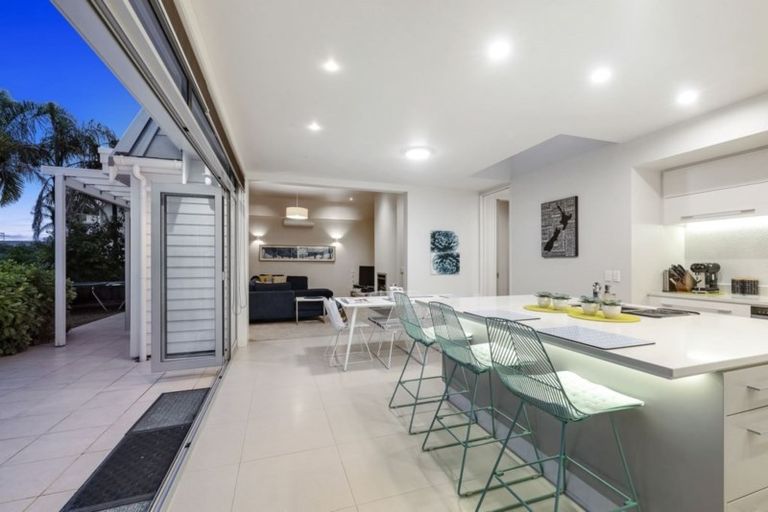 Photo of property in 1a Brown Street, Hauraki, Auckland, 0622