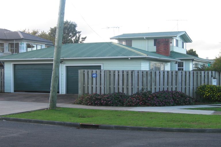 Photo of property in 16 Hamilton Road, Papatoetoe, Auckland, 2025