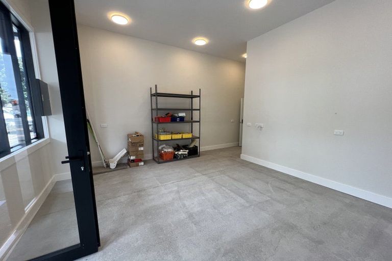 Photo of property in 117 The Parade, Island Bay, Wellington, 6023