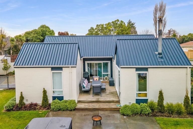 Photo of property in 20 Charnwood Crescent, Bishopdale, Christchurch, 8051