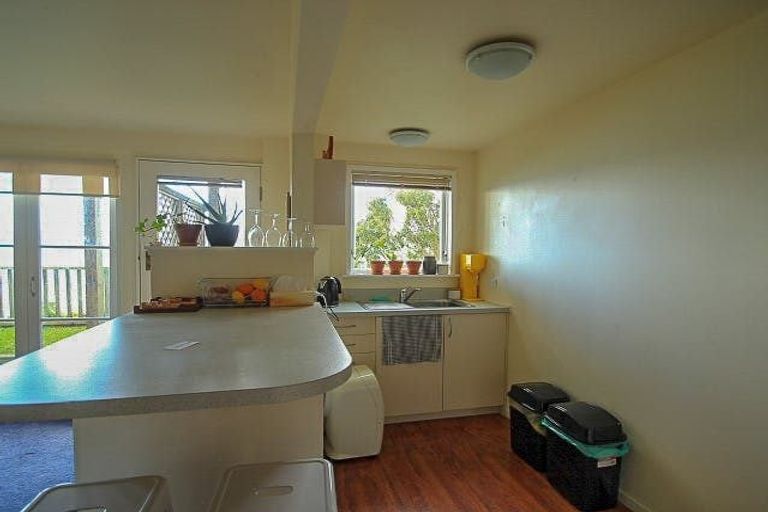 Photo of property in 4/39 Grafton Road, Roseneath, Wellington, 6011