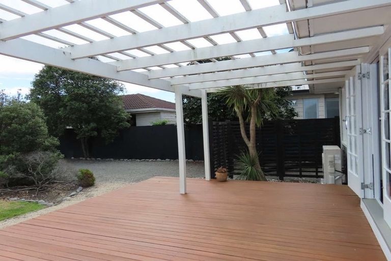 Photo of property in 87 Bassett Street, Burwood, Christchurch, 8083
