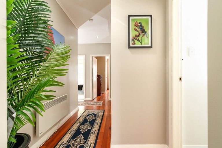 Photo of property in 489 Ohiro Road, Brooklyn, Wellington, 6021