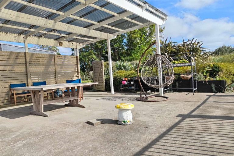 Photo of property in 300 Kingseat Road, Kingseat, Pukekohe, 2679