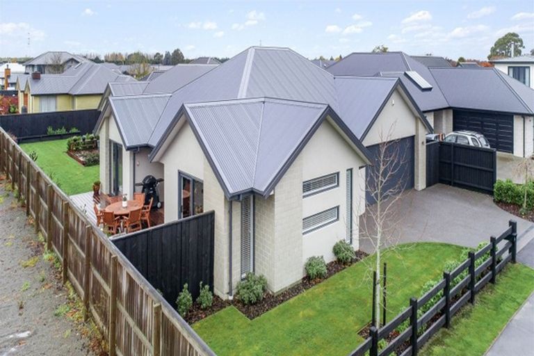 Photo of property in 48 Blakes Road, Prebbleton, 7604