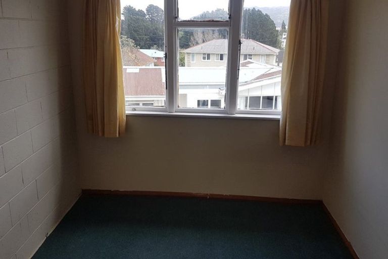 Photo of property in 5-7 Hazard Grove, Cannons Creek, Porirua, 5024