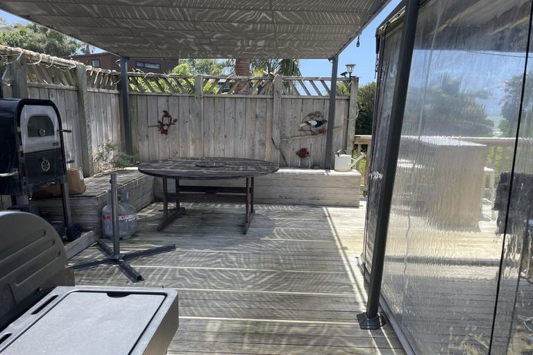 Photo of property in 54 Powells Road, Cable Bay, 0420