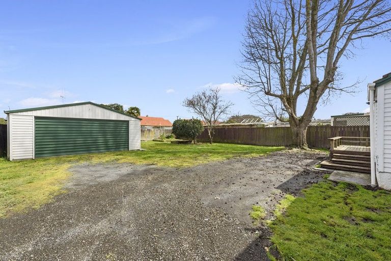 Photo of property in 13 Ross Crescent, Fairfield, Hamilton, 3214
