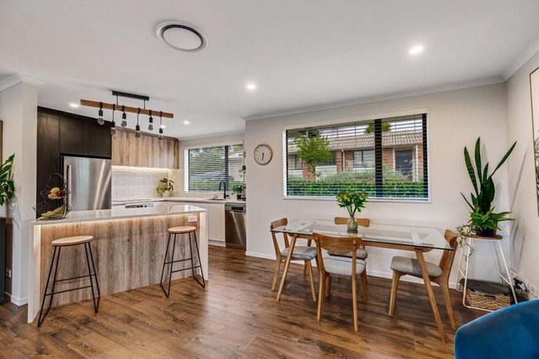 Photo of property in 169k Colwill Road, Massey, Auckland, 0614